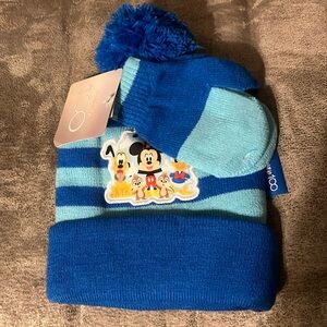 NWT Disney 100 Anniversary Mickey Mouse Beanie Hat Mittens Set